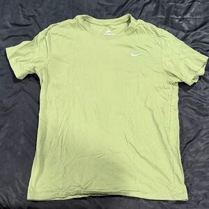 Nike Men's Fresh Green Short Sleeve Tee